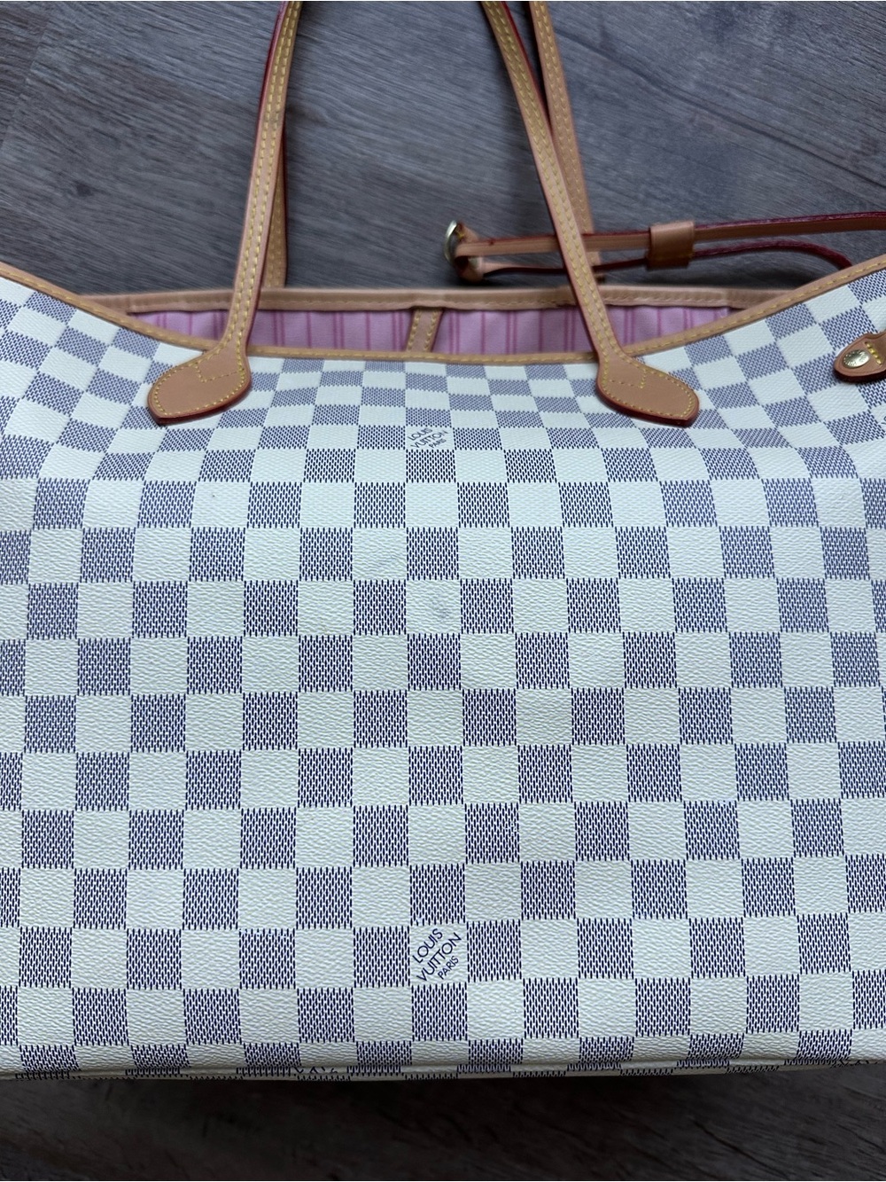 Louis Vuitton Damier Azur Tote with Pink Interior - Picture 6 of 9